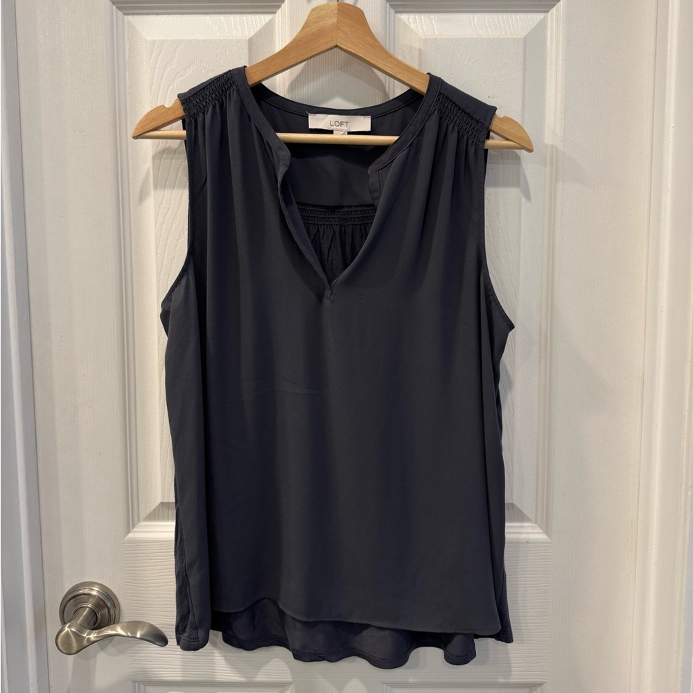 LOFT Women's Elegant Sleeveless Blouse